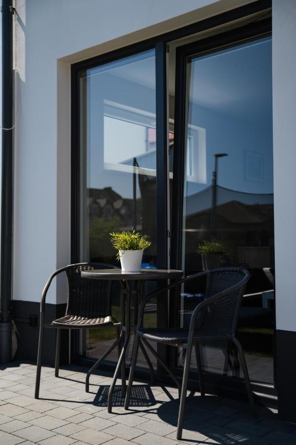 Karwia Marina Apartamenty Exterior foto