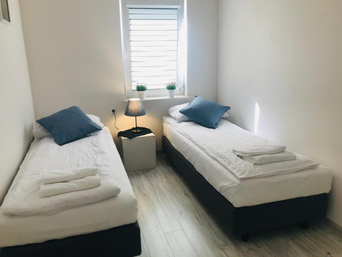 Karwia Marina Apartamenty Exterior foto